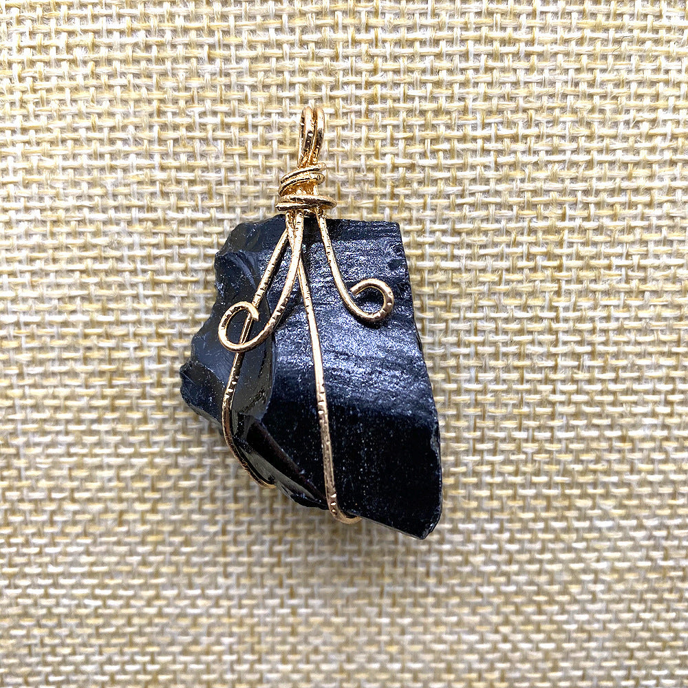 Hand-Wound Twisted Crystal Stone