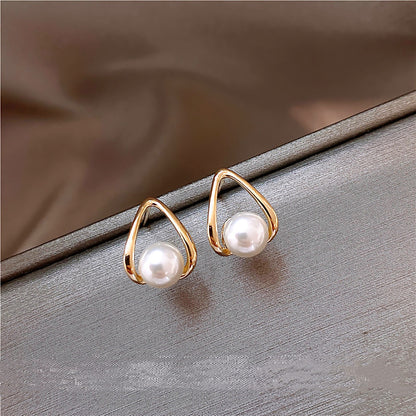 Silver Pearl Stud Earrings